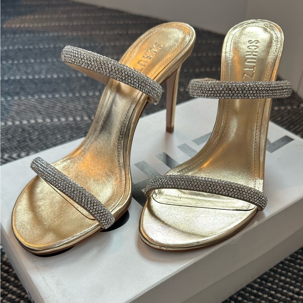 Schutz Sandalia Sakto Alto Shoes